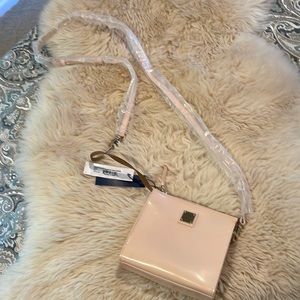 NWT Dooney &Bourke blush patent leather crossbody bag